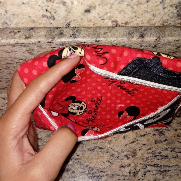 Mini Mouse Change Purse - Picture 5 of 5